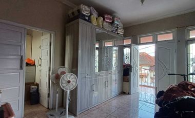 DIJUAL RUMAH FURNISH + LAUNDRY AKTIF KOMPLEK TAMAN MULTI INDAH SAKO