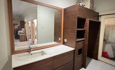 Disewakan Rumah Taman Kedoya Baru Mewah Siap Huni