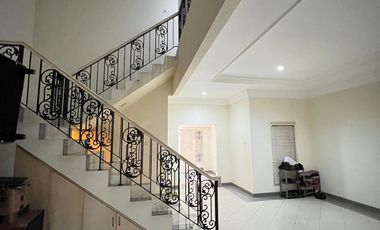 Disewakan Rumah Taman Kedoya Baru Mewah Siap Huni