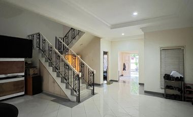 Disewakan Rumah Taman Kedoya Baru Mewah Siap Huni