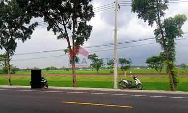 Tanah Poros Jalan Raya Sukomoro Nganjuk Akses Surabaya Madiun