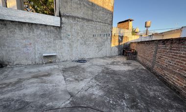 SE VENDE CASA ZONA MIGUEL DAVID Y ARTIGAS