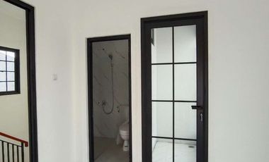 Rumah 2 lantai DP 0 di Limo Depok