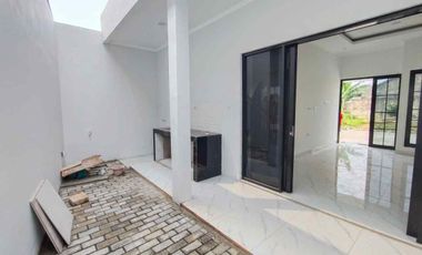 Rumah 2 lantai DP 0 di Limo Depok