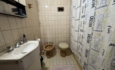 SE VENDE CASA ZONA GARRIGO Y MIGUEL DAVID