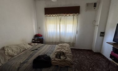 SE VENDE CASA A MEDIA CUADRA DE AV. ALMAFUERTE
