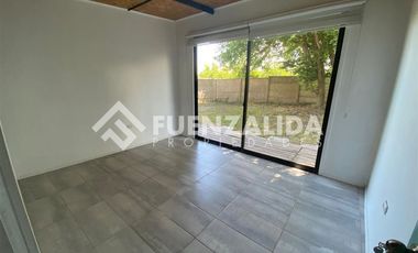Casa en Arriendo en Camino Loreto con Lonquen