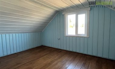 Oficina en Arriendo en Amplia casa comercial, sector Imperial, excelente ubicación y muy buen estado.