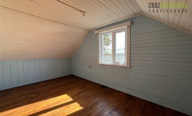 Local Comercial en Arriendo en Amplia casa comercial, sector Imperial, excelente ubicación y muy buen estado.