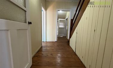 Local Comercial en Arriendo en Amplia casa comercial, sector Imperial, excelente ubicación y muy buen estado.