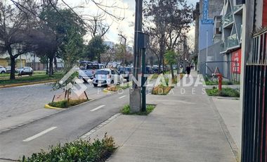 Local Comercial en Venta en Av. Santa Isabel