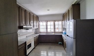 Rumah Besar, Terawat, Fully Furnished Di Menteng