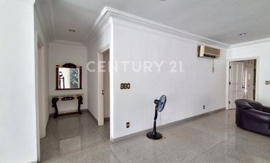 Rumah Besar, Terawat, Fully Furnished Di Menteng