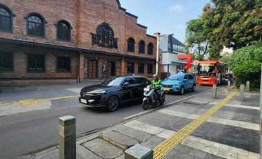 [Dibawah NJOP] [Termurah] Gedung Area Komersil Lokasi Jaksel BAnget Cocok Untuk Bos Bos Gent Z