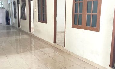 Gudang 18x80 Luas 897 Lokasi Pinggir Jalan Cakung Jakarata Timur