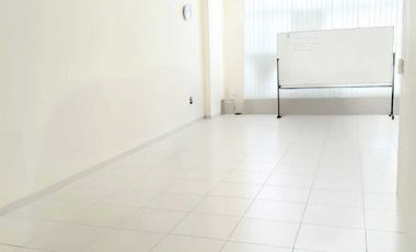 Ruang Kantor Lantai 2 di Ruko Metland Menteng, Cakung, Jakarta Timur