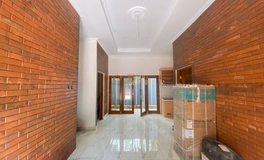 RUMAH EKSKLUSIF ETNIK JAWA MODERN DI KAWASAN WISATA BOROBUDUR