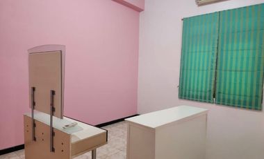 Disewakan rumah di Darmo baru barat