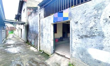 kios pinggir jalan utama plus kost 7 kamar di area kampus UMS