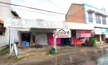 kios pinggir jalan utama plus kost 7 kamar di area kampus UMS