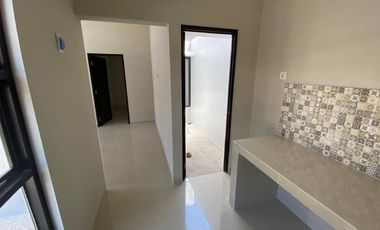 Rumah cantik siap huni di perumahan cluster mojosongo jebres solo
