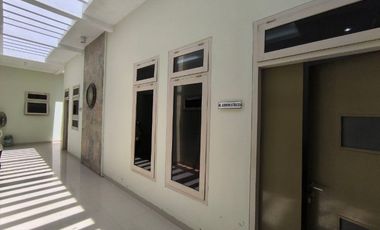 klinik Rumah Sakit 1420 m2 lokasi strategis pinggir jalan Simo
