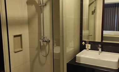 Apartemen 2 BR Furnished Bagus The Kensington Royal Suites Sumarecon K