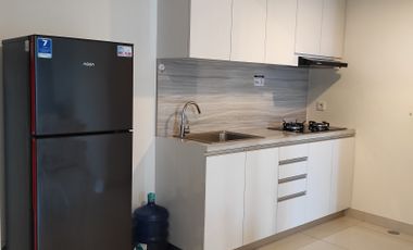 Apartemen 2 BR Furnished Bagus The Kensington Royal Suites Sumarecon K