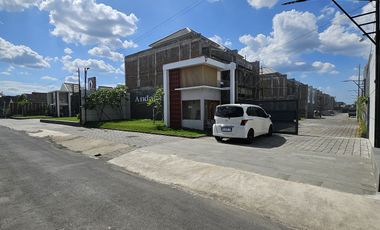 Rumah Premium gentan solo cluster deretan rumah elit