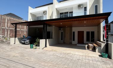 Rumah Premium gentan solo cluster deretan rumah elit