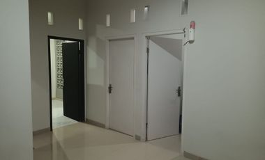 Disewakan Rumah Terawat 2KT dan 1 KM Sawangan, Diamond Lake Side