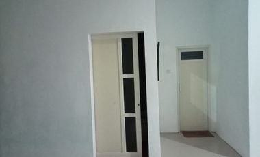 Rumah bangunan baru di perumahan elit Sidoarjo