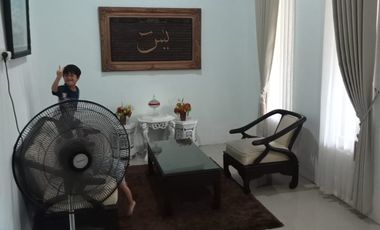 Rumah bangunan baru di perumahan elit Sidoarjo
