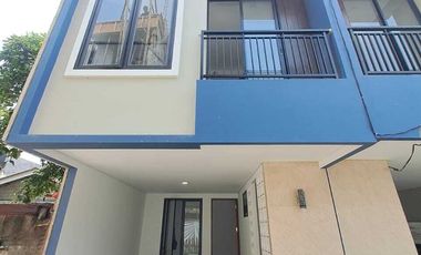 Disewakan Rumah modern minimalis Dengan Rooftop Di Cilandak Jaksel