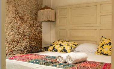 CASA DE 5 RECÁMARAS EN EL BARRIO DE SANTIAGO