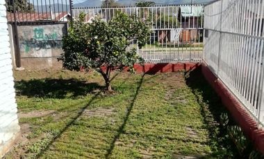 OPORTUNIDAD CASA CON AMPLIO PATIO