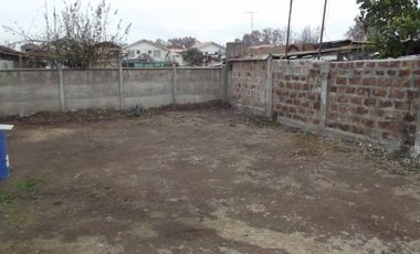 OPORTUNIDAD CASA CON AMPLIO PATIO