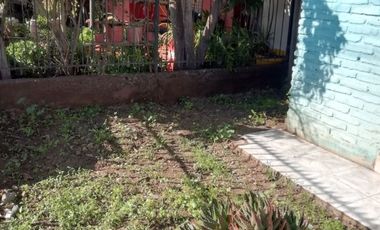 OPORTUNIDAD CASA CON AMPLIO PATIO