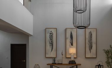 Hermosa Casa Remodelada 4 Rec. en Venta Coto Privado Bugambilias Norte de Colima