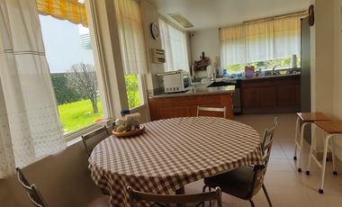 SE VENDE CASA EN CERRADA EN LOMAS DE TECAMACHALCO (V)