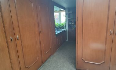SE VENDE CASA EN CERRADA EN LOMAS DE TECAMACHALCO (V)