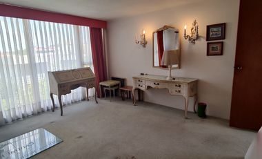 SE VENDE CASA EN CERRADA EN LOMAS DE TECAMACHALCO (V)