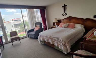 SE VENDE CASA EN CERRADA EN LOMAS DE TECAMACHALCO (V)