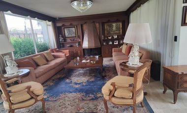 SE VENDE CASA EN CERRADA EN LOMAS DE TECAMACHALCO (V)