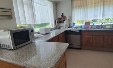 SE VENDE CASA EN CERRADA EN LOMAS DE TECAMACHALCO (V)