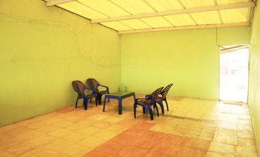 House for Sale at Klewer Market Area 127metre square