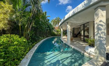 4 Bedroom Villa for rent in Seminyak, Bali