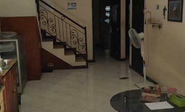 Sewa rmh 2Lt di jl raya wiratno dekat p mentari,PCM,babatan pantai .