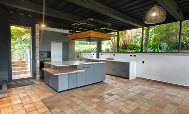 Casa en arriendo alto Palmas