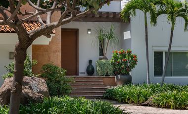 Exclusiva Casa Amueblada en Venta en Coto Privado  Ajijic West